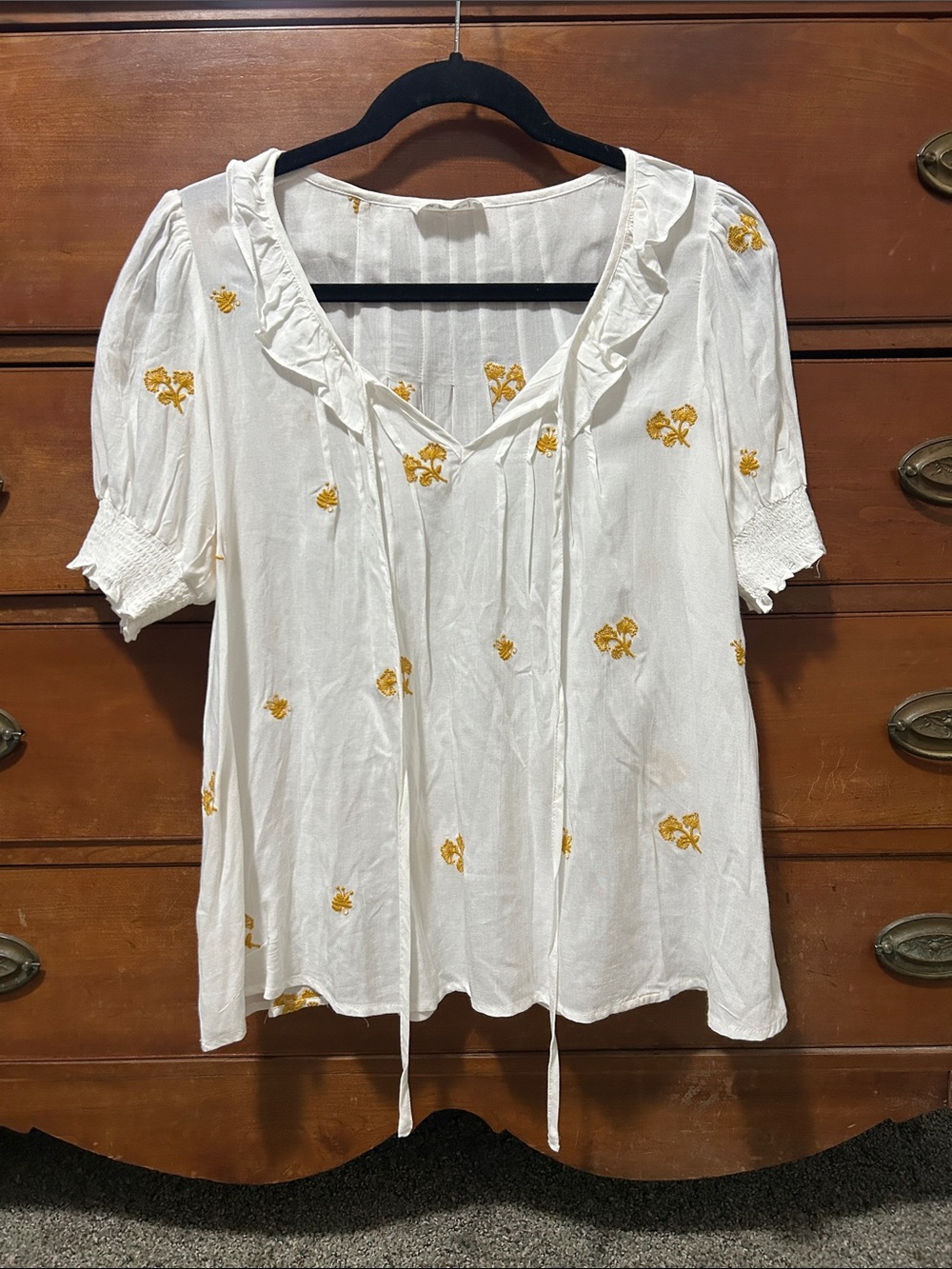 {In Loom} boutique White Embroidered Peasant Top